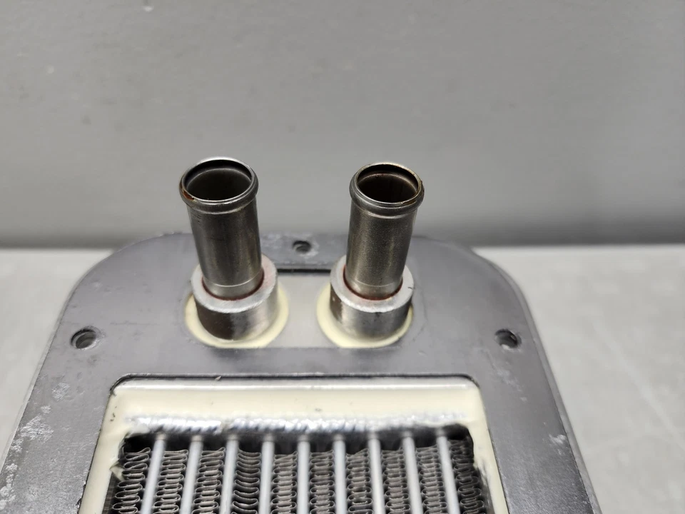 """全新""" 2001 - 2004 SVT Lightning 中冷器 10 行 2002 2003 Harley F150 IC" — 第 3/4 张图片