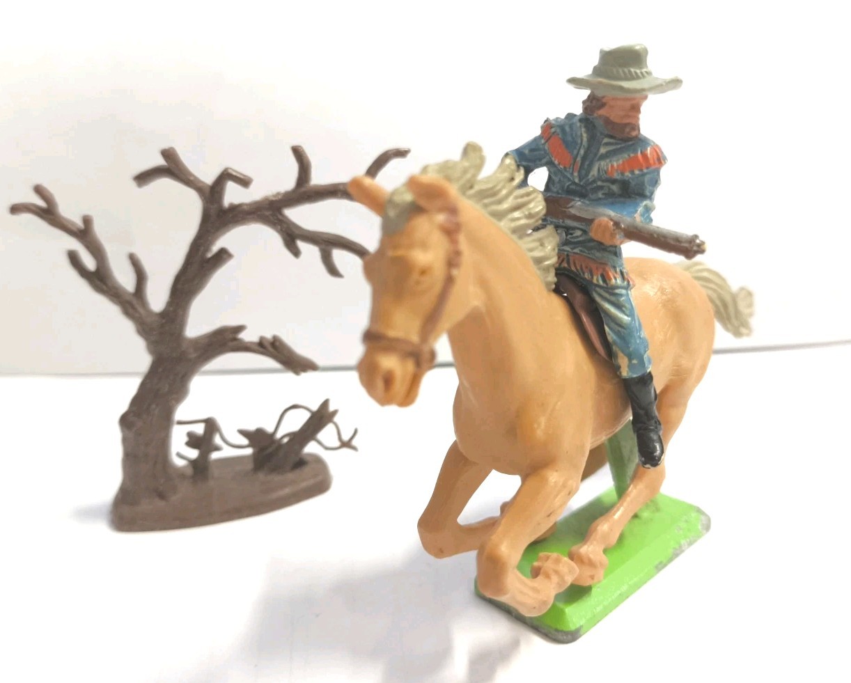 Soldatino Britains LTD 1971 - Cowboy a Cavallo scala 1:32