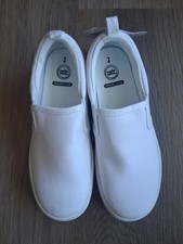 Wonder Nation Girls Slip-On Sneakers Size 2