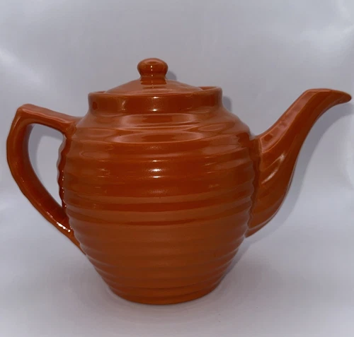 Vintage Bauer Pottery Orange 6 cup Teapot & Lid Ring Pattern - Chip Lid
