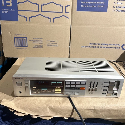 Technics SA-150 FM/AM Stereo Receiver 120W - Used  Working