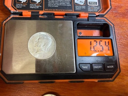 1x 1964 Kennedy Half Dollars 90% Silver About UnCirculated 50 Cent Piece