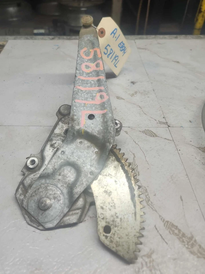 1989-1992 CHEVY GEO PRIZM ВОДИТЕЛЬ ЛЕВОЕ ЗАДНЕЕ СТЕКЛО РЕГУЛЯТОР РУЧНОЙ OEM - Изображение 2 из 4