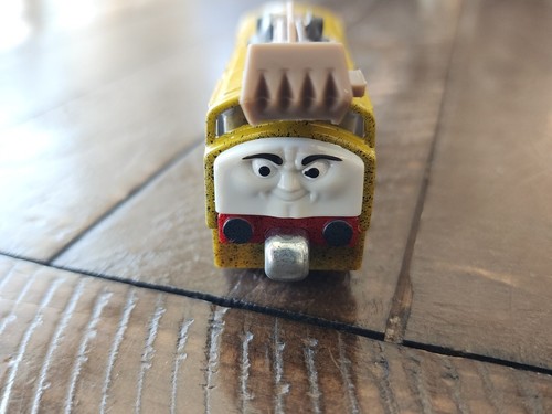 Thomas Take N Play Along Talking Diesel 10 Diecast Train with Light - Works - Picture 4 of 6