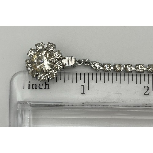 Vintage Sweater Clips Clear Rhinestones Chain Flower Design Clips 8" - Picture 8 of 8