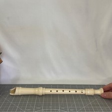 Vintage Yamaha YRS-24B Ivory Soprano Recorder Flute 3 Piece, Made in Indonesia