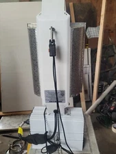 Ultra Grow Classic 1000W DE System 120/240V with free HPS Bulb and Light Rachets