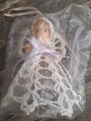 2003 Precious Moment Crochet Andgel Holding Basket Of Flowers Christmas ...