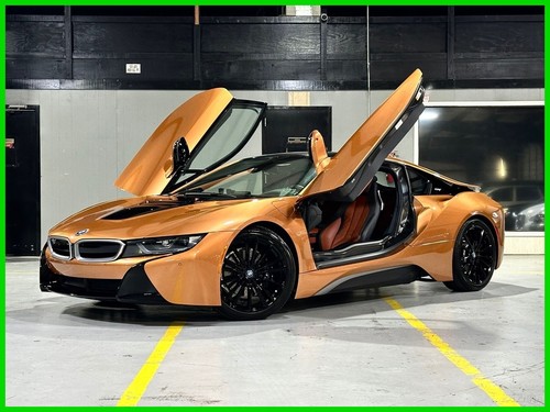 2019 BMW i8 COUPE - HYBRID 1.5L TURBO - AWD - 1 OWNER - TEXAS CAR - 8K MILES