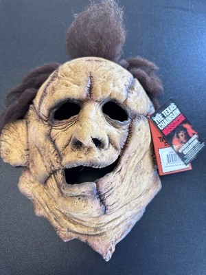 TOTS The Texas Chainsaw Massacre Leatherface Skinner Half Mask
