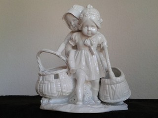Art Nouveau Preziosissima raffinata e deliziosa nobile figura antica per bambini Ninforu