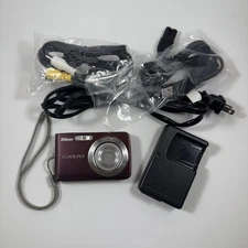 Nikon COOLPIX S210 8.0MP Digital Camera + Battery, Charger, Box - Tested Working