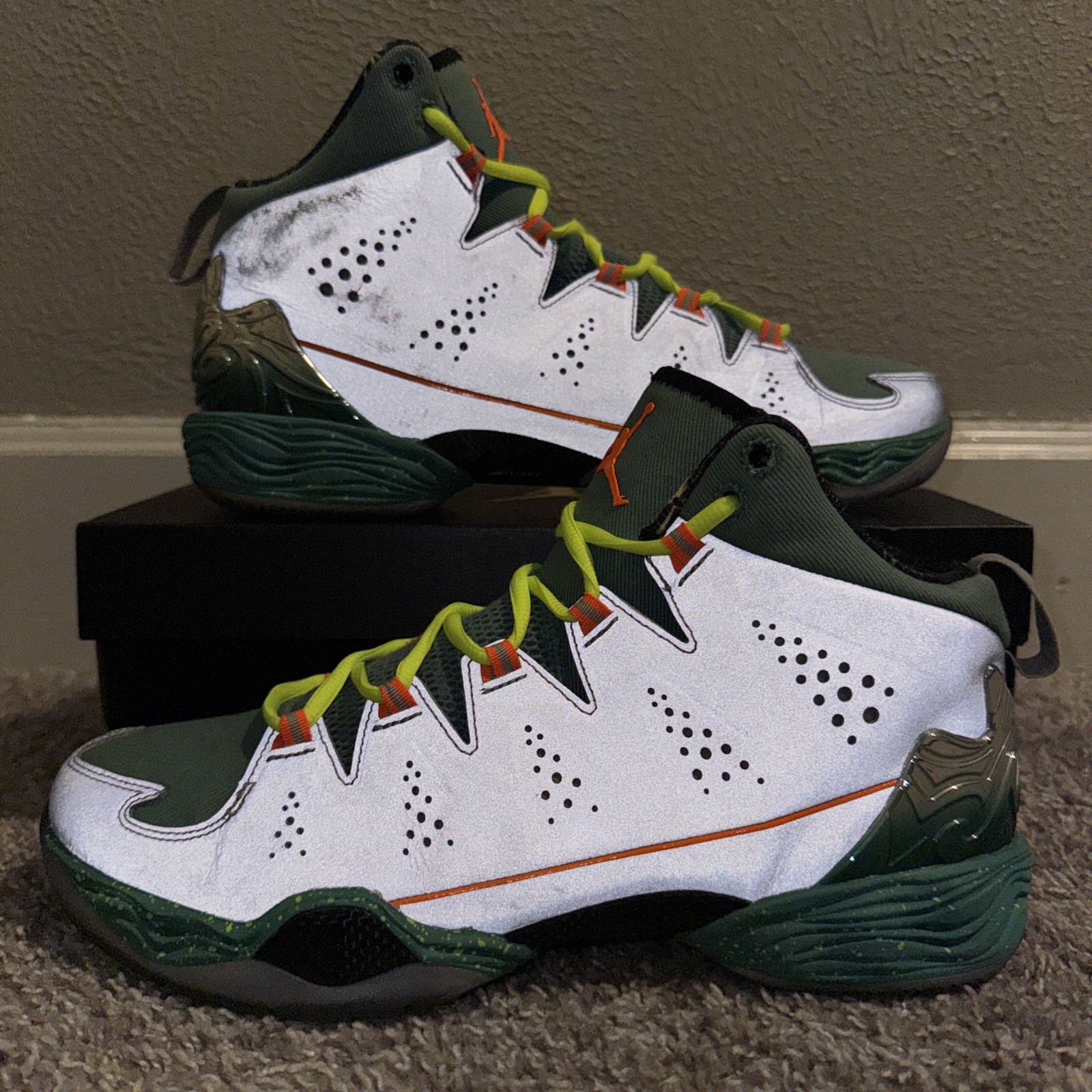 Air Jordan Melo M10 ‘Christmas’ US Mens Size 10.5 Basketball Shoes