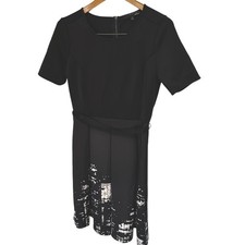 Elie Tahari Black Dress Cityscape Print Sz. 6  Career Party Cocktail