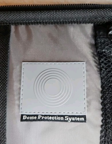 Targus 17" Blacktop Deluxe Custodia per Laptop con Protezione a Cupola in Nero Ottime Condizioni - Foto 18 di 24
