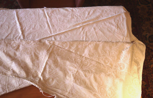 Arabesque Pattern Medium Scale Woven Jacquard Cream White Medium Weight - 3 yds - Picture 4 of 6