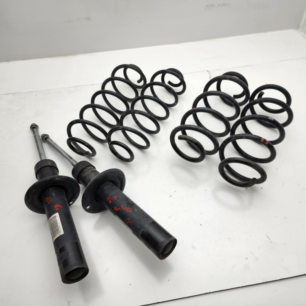 2009-2016 AUDI A4 A5 S-LINE SPORT FRONT & REAR SHOCK ABSORBER
