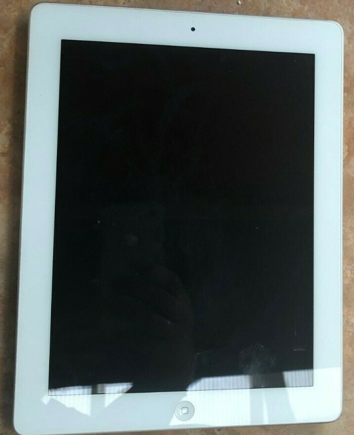 FAULTY WHITE APPLE IPAD 4TH GEN 16GB WIFI A1548 | eBay