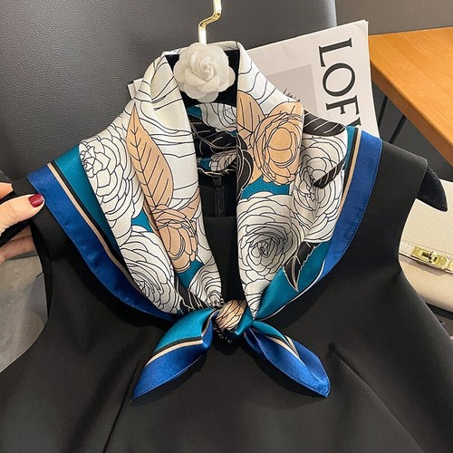 100% Silk Square Scarf Women Kerchief Neckerchief Wrap Blue White Flower 68*68cm - Picture 3 of 5