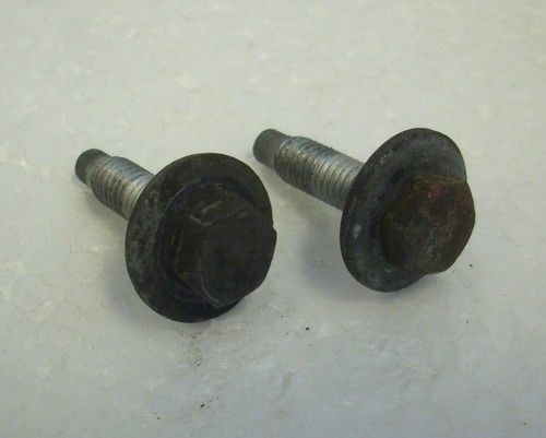 2x Schraube für Motorhaubenschloss für Peugeot 206