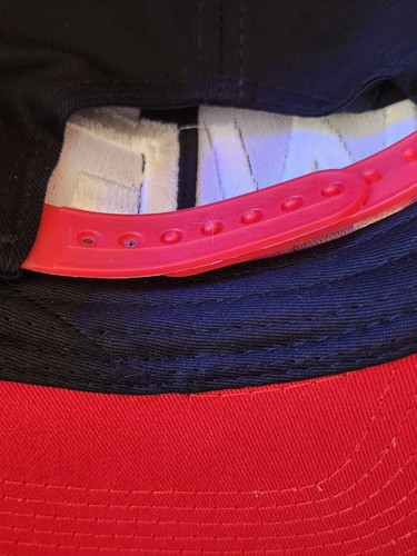 Supreme WET Snapback Hat Black Red White Stripe Brim Cap New with Tags - Picture 5 of 5