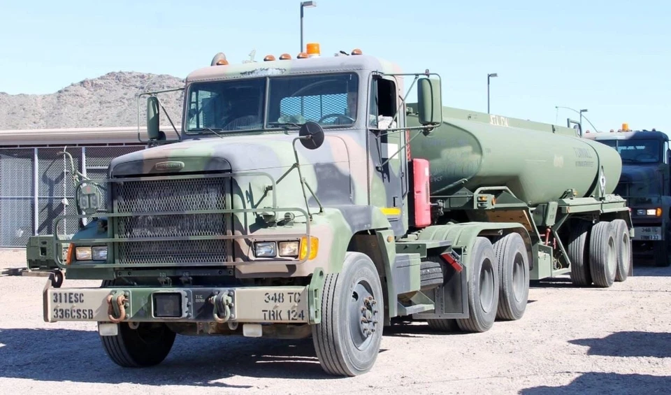 Trident Miniatures 87149, Freightliner M915A2 Truck Tractor 1/87 Scale - Image 4 of 4