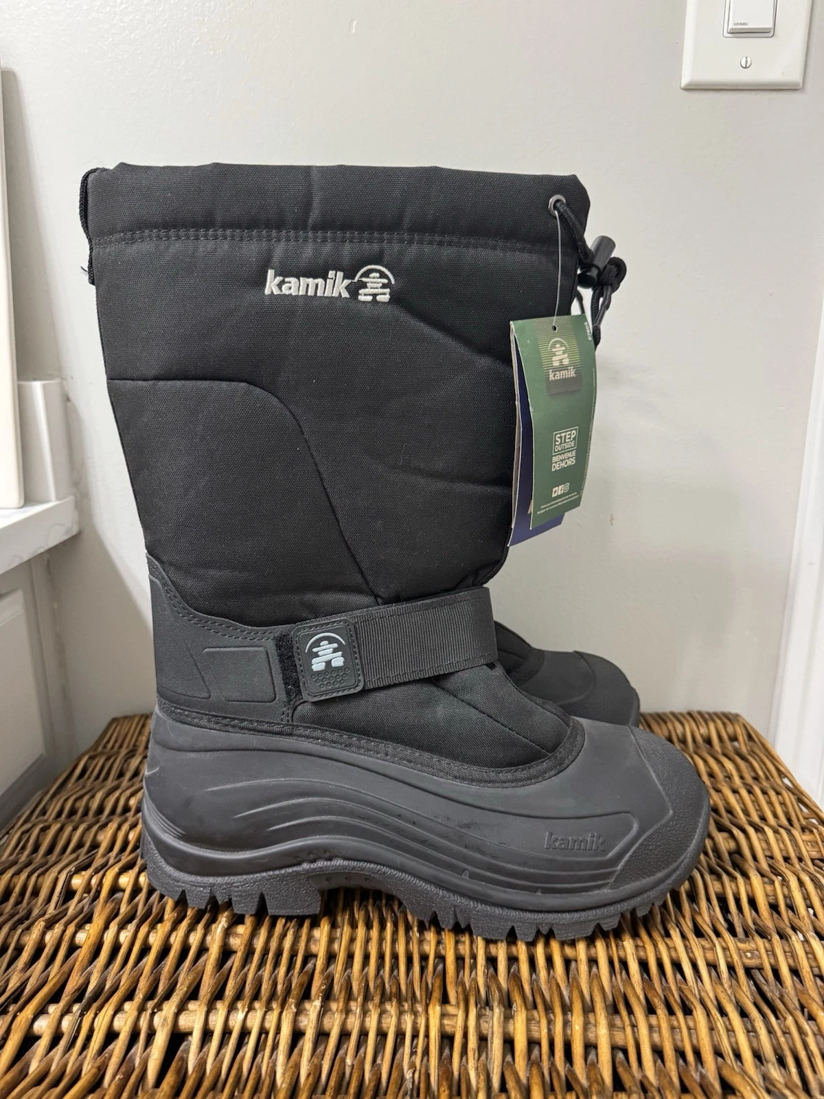 Kamik Greenbay 4 winter boots NWT Size 10 Men