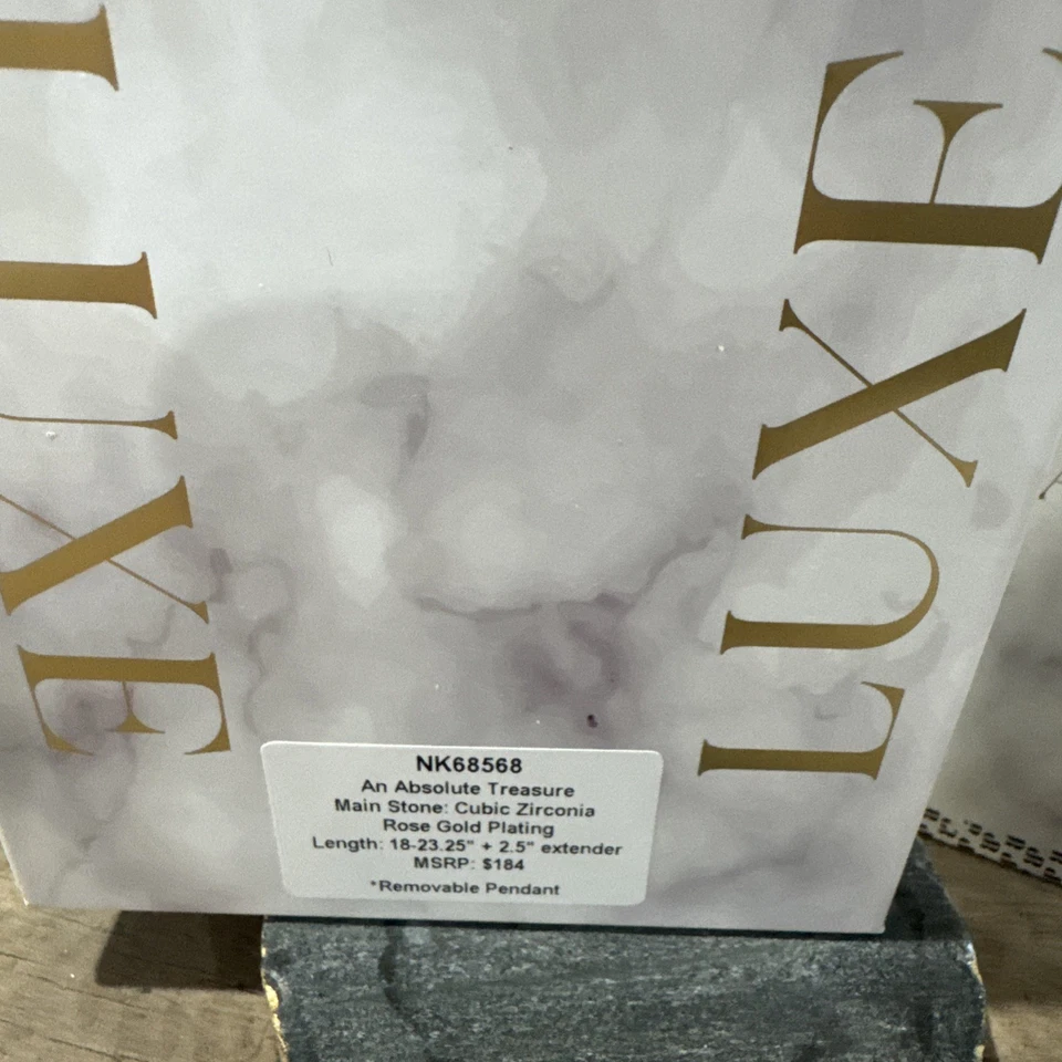 Collar Bomb Party: Colección Luxe Layers 2025, NK68568 "Un Tesoro Absoluto" Foto 3 de 4