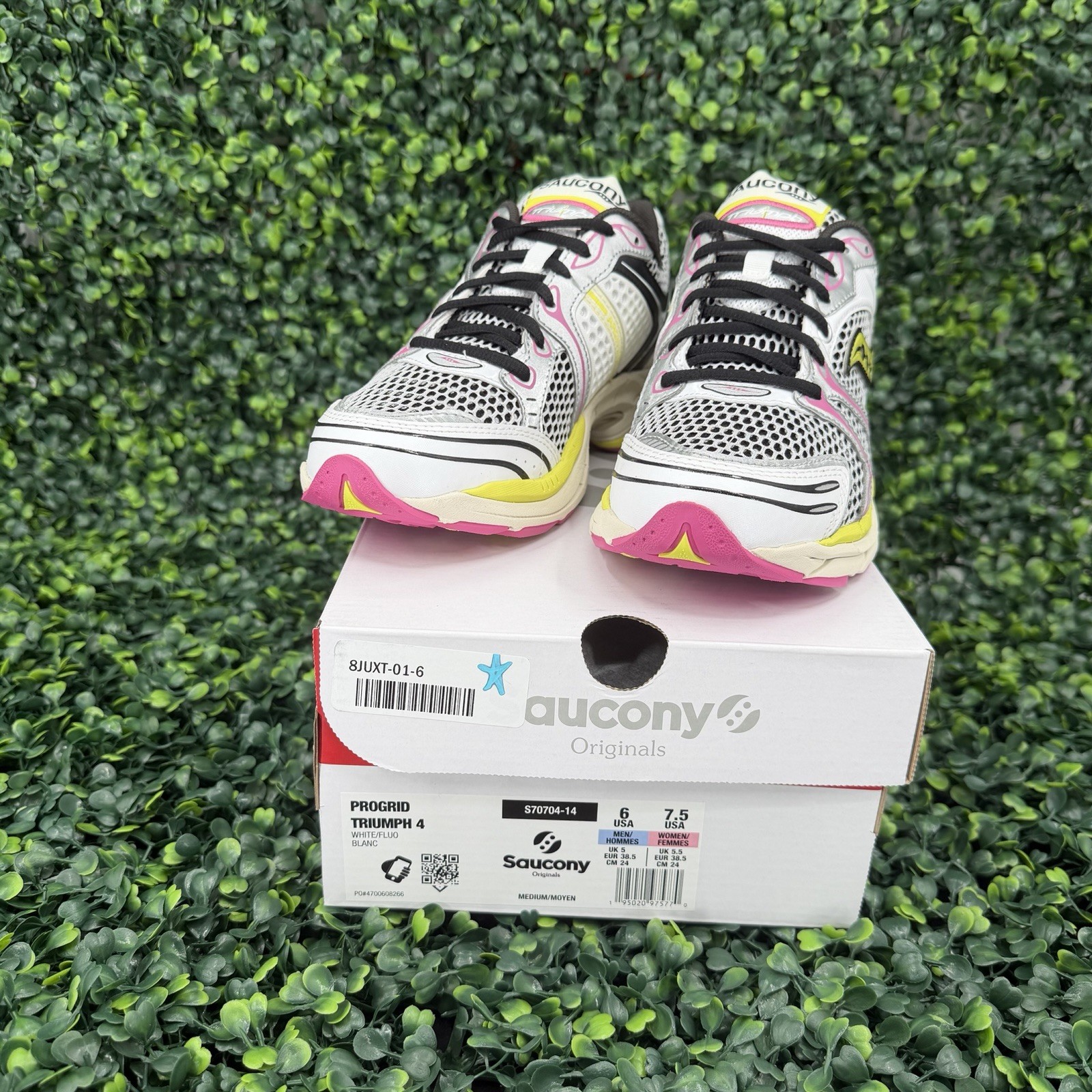 Saucony ProGrid Triumph Running Shoes Womens 7.5 Mens 6 White/Fluo Mesh Comfort thumbnail 8