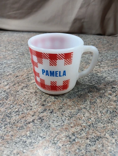 Vtg Pamela Federal Milk Glass Heat Proof Coffee Mug Red & White Gingham Plaid
