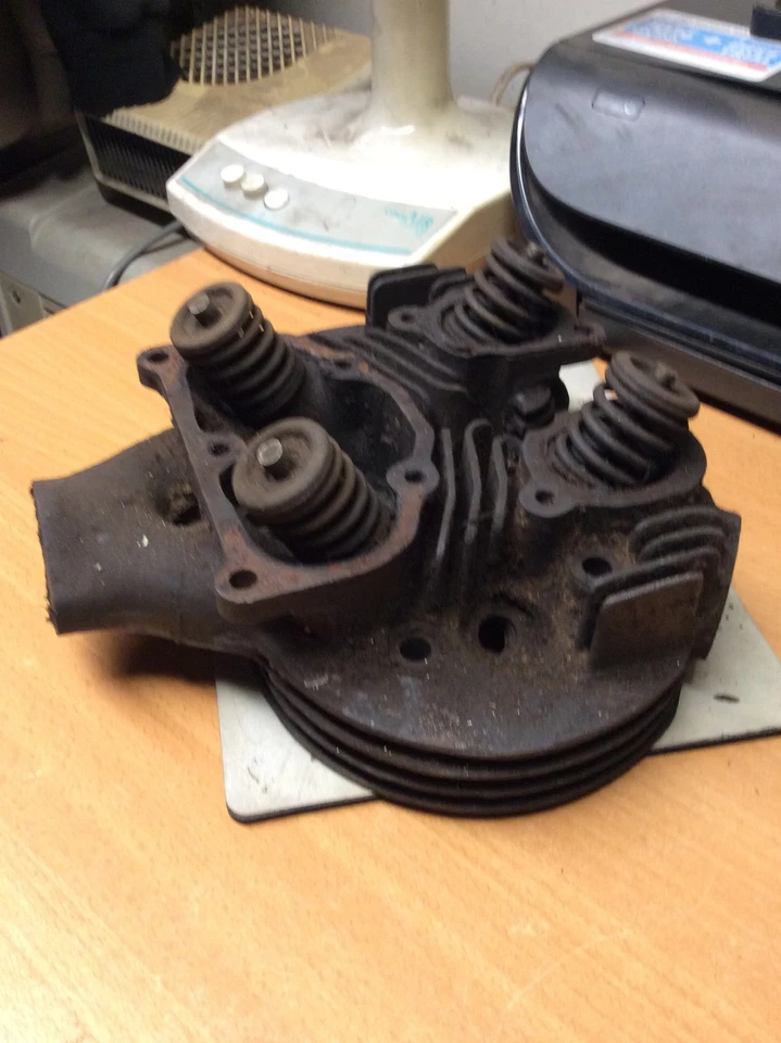 Classic Vintage Cylinder Head Bsa Triumph Villiers Etc Nos? Used? (B3) - Image 4 of 4