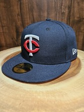 Minnesota Twins Classic New Era 59Fifty Fitted Hat Cap Size 7 1/2 MLB NWT