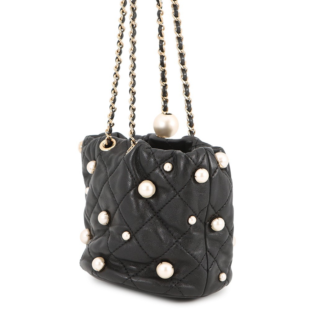 CHANEL Matelasse Drawstring BagChainShoulder Lamb… - image 2