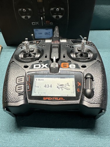 Spektrum DX6e 6 Channel DSMX 2.4ghz RC Airplane/Heli/Sailplane/Drone Transmitter - Picture 3 of 9