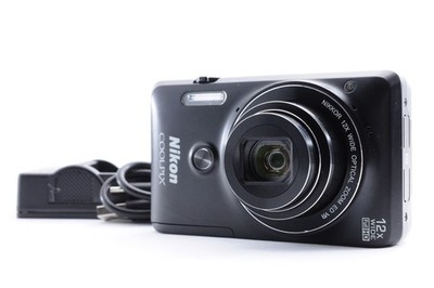 Nikon Coolpix S6900 schwarz TOP + kompakte Digitalkamera Z1953