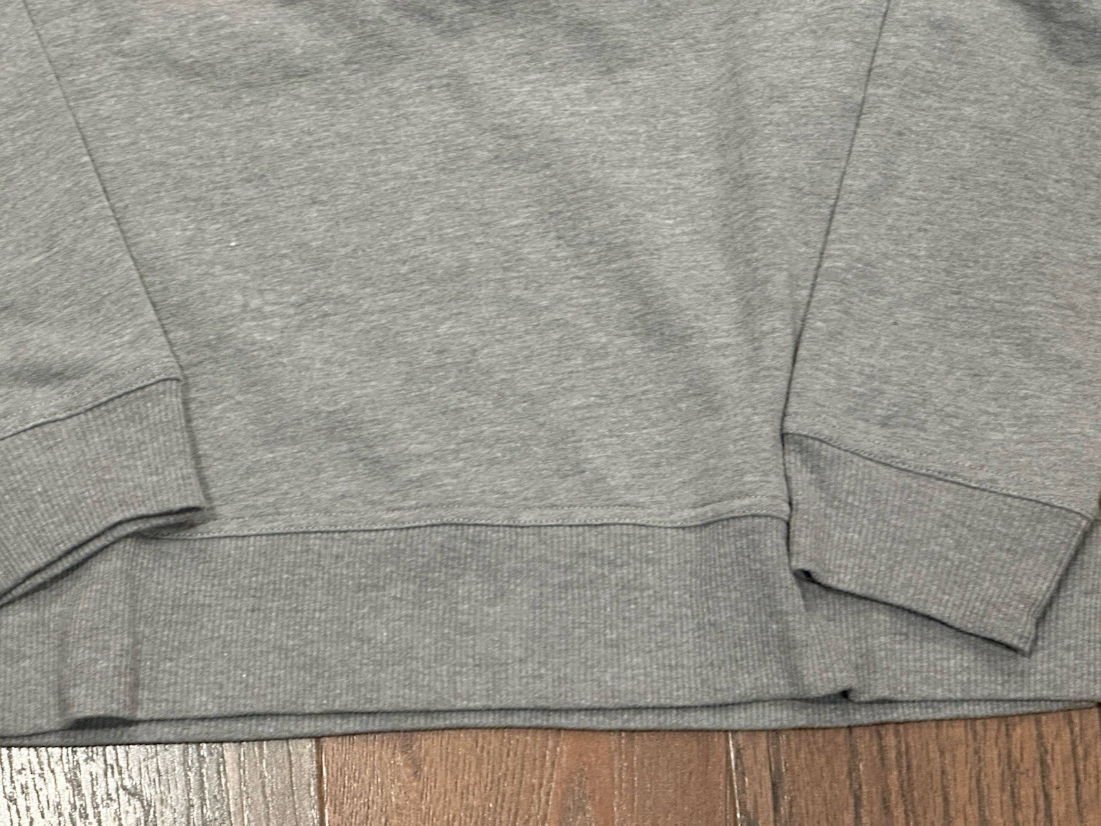 Women's GAP Gray Pullover Crew Neck Sweatshirt Si… - image 4