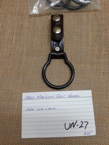Aker Leather Duty Belt Maglight Holder