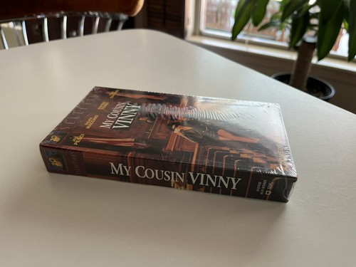 1992 My Cousin Vinny VHS Tape Factory SEALED Watermark Hi-Fi Stereo Movie VTG - Picture 8 of 12