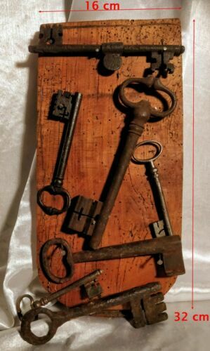 LOT ANCIENNES CLéS ROUILLéES, MEUBLE, PORTE, ETC..TOUTES TAILLES