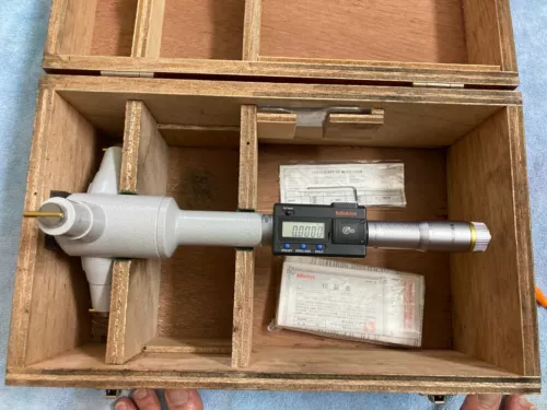 Mitutoyo 468-276 Digimatic Holtest 3-Point Internal Micrometer 6-7"