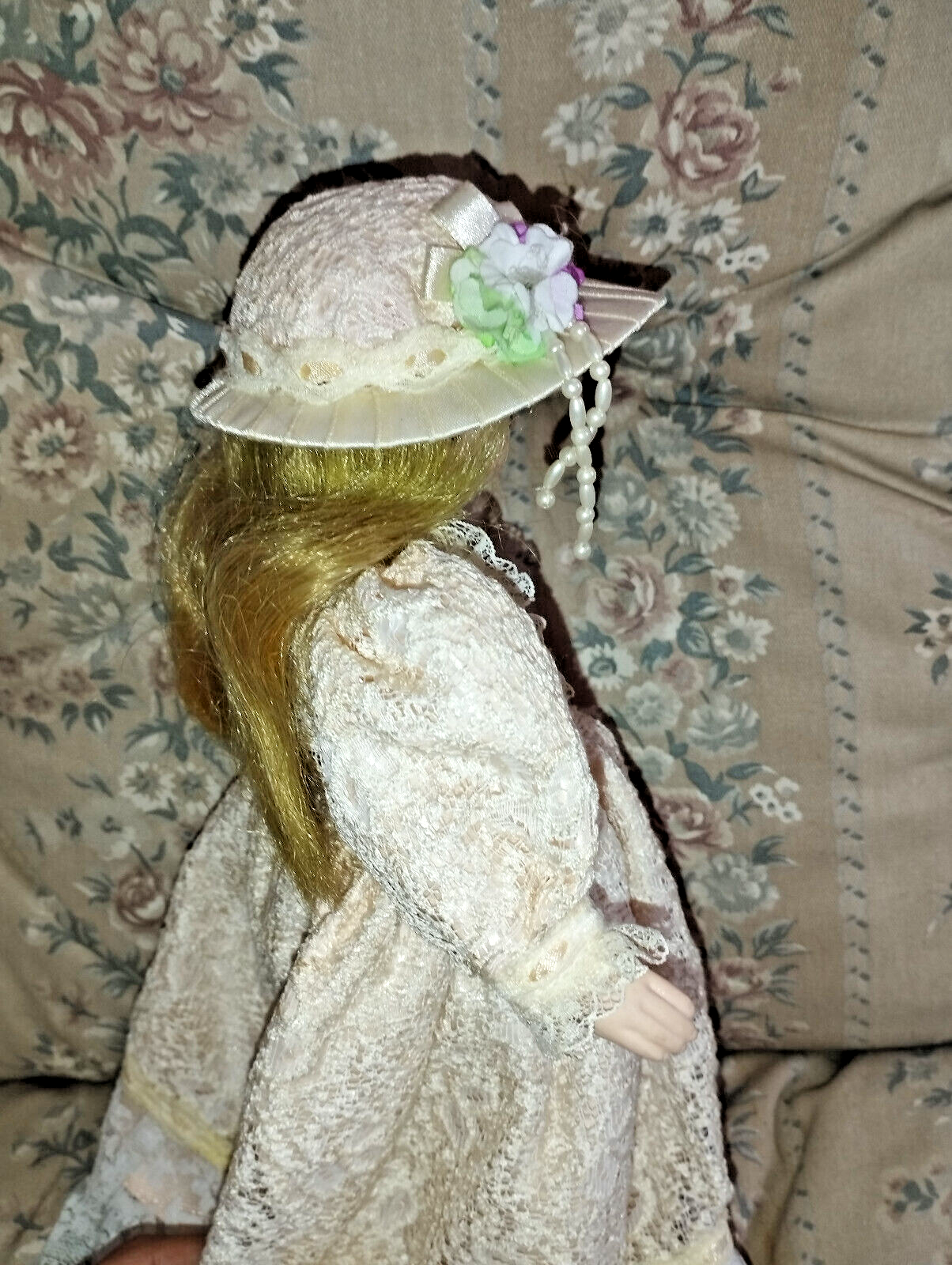 Picture 2 of 4