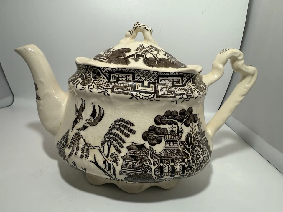 Preciosa tetera de sauce marrón difícil de encontrar Foto 4 de 4