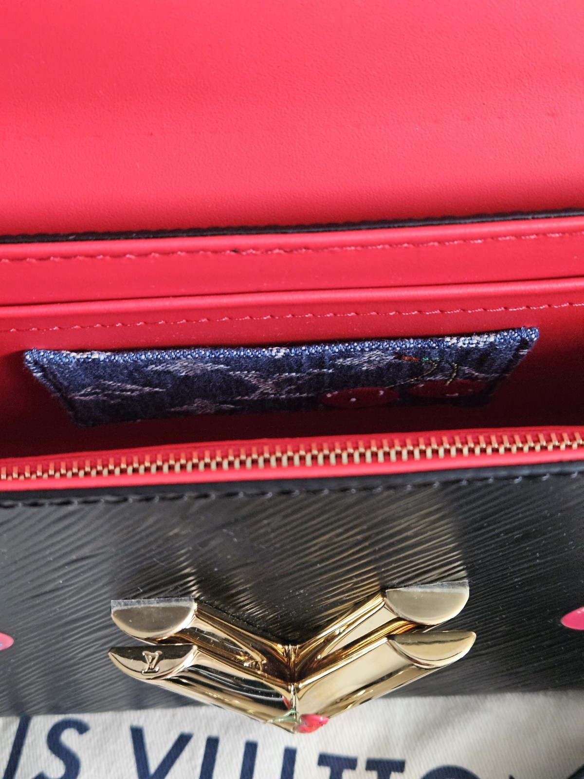 Rare Louis Vuitton X Murakami Cherry Twist MM Black Epi Bag image 6