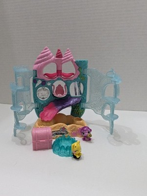 Hatchimals CollEGGtibles Coral Castle Fold Open Playset with 2 Figures