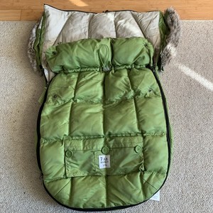 7 A.M. Enfant Le Sac Igloo Stroller Car Seat Footmuff Green Faux Fur Hood VGUC