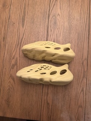 adidas Yeezy Foam Runner Sulfur Size 6