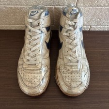 Nike Big Nike White x Navy 80s Vintage Used Sneakers