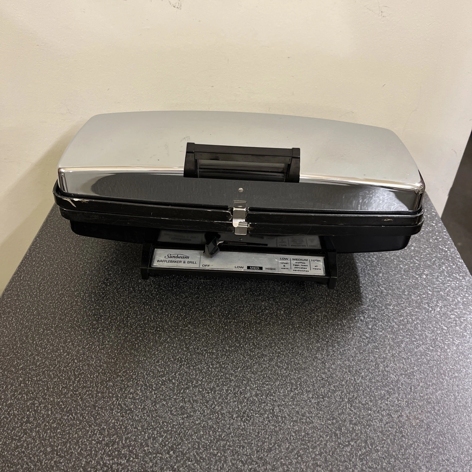 Vintage Sunbeam Chrome Waffle Baker and Grill Model WB-K Tested