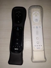 2 Official Nintendo Wii Wiimote Controller White And Black