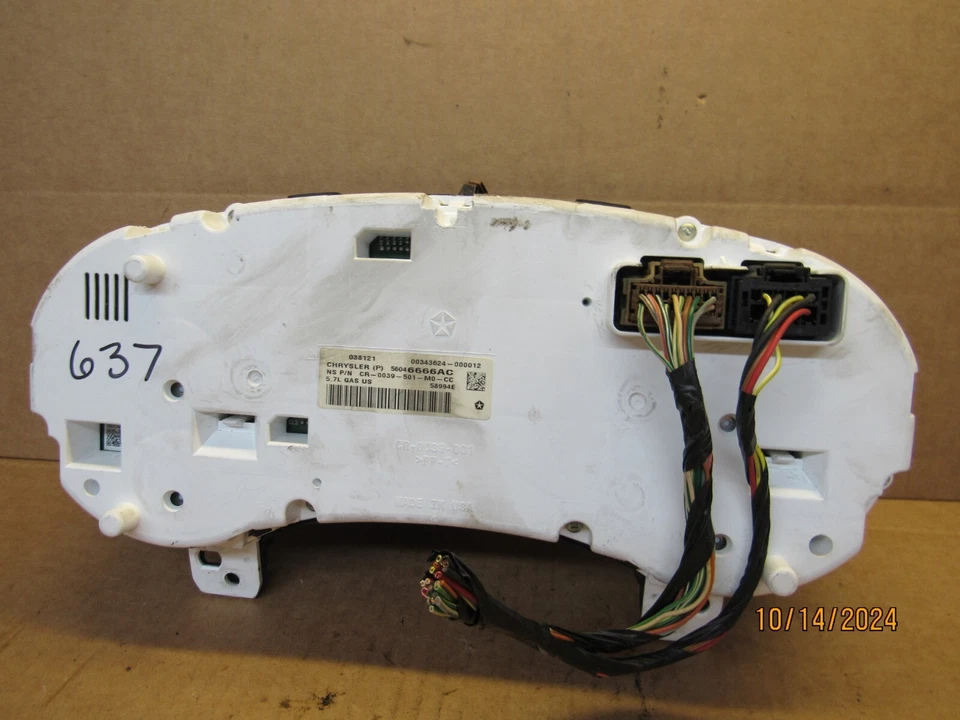 Jeep Grand Cherokee 2012 cuadro de instrumentos velocímetro fabricante de equipos originales 131.352 millas Foto 2 de 4